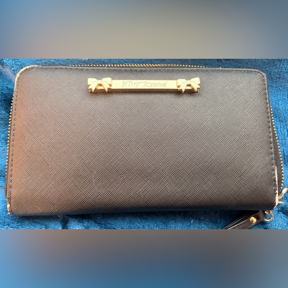 Betsy Johnson Wallet Wristlet